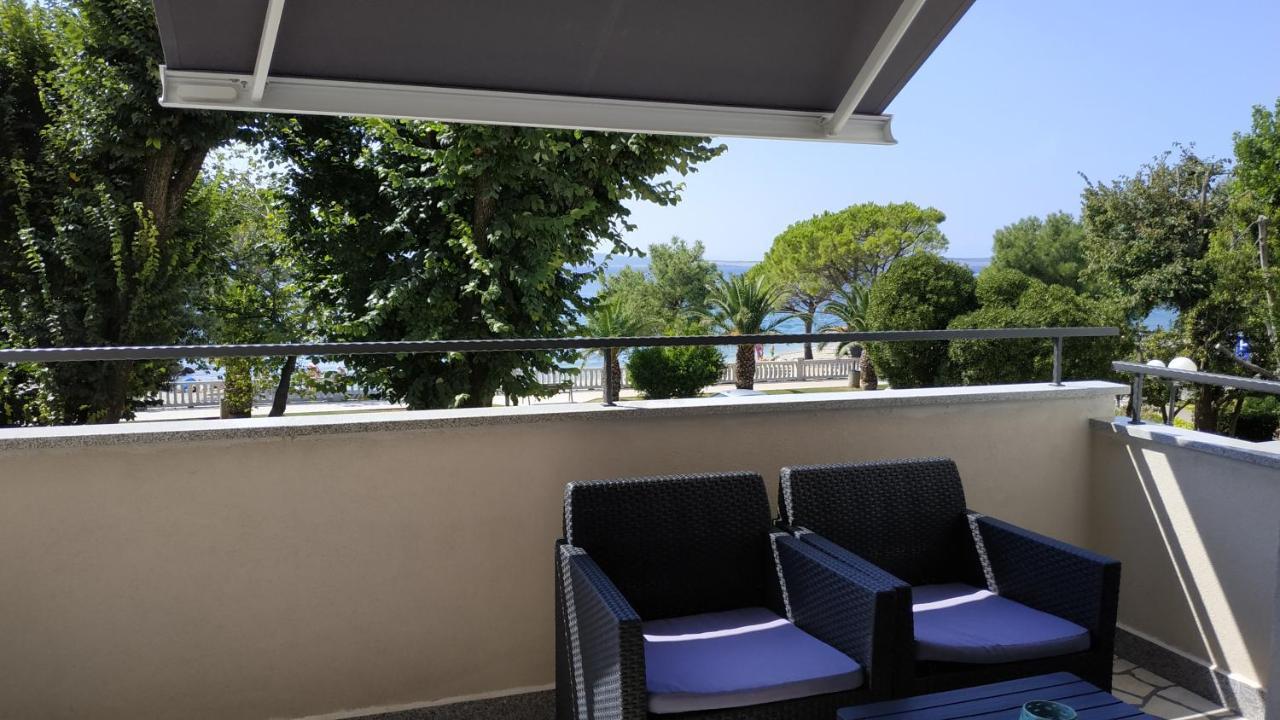 Apartman Katnic By The Beach Криквеница Екстериор снимка