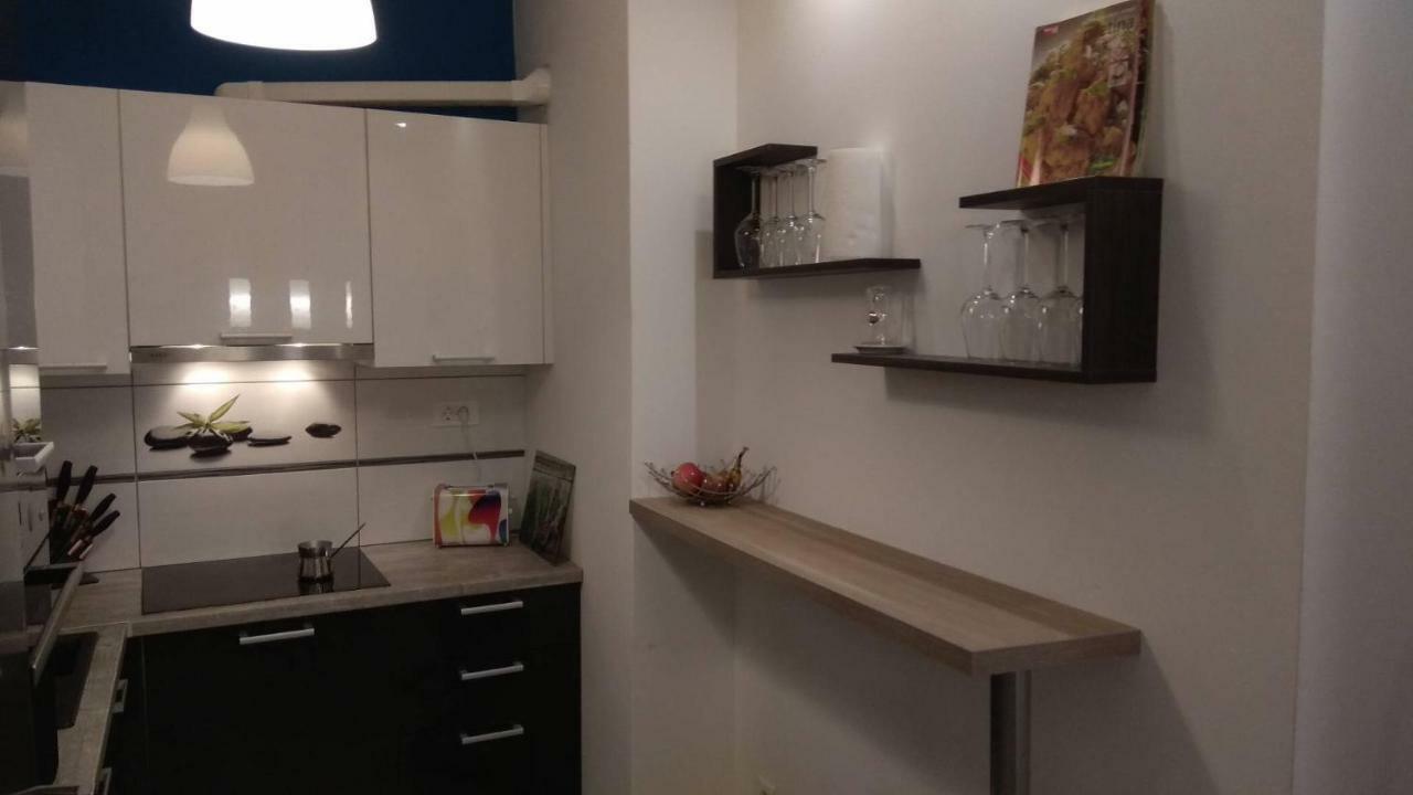 Apartman Katnic By The Beach Криквеница Екстериор снимка
