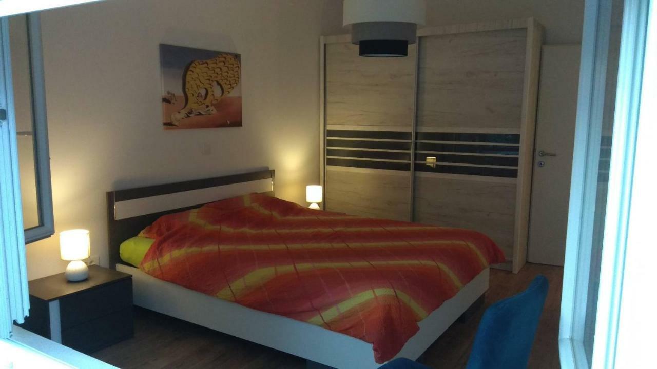 Apartman Katnic By The Beach Криквеница Екстериор снимка